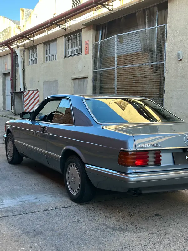 Mira esta publicación de Mercedes Benz 500
