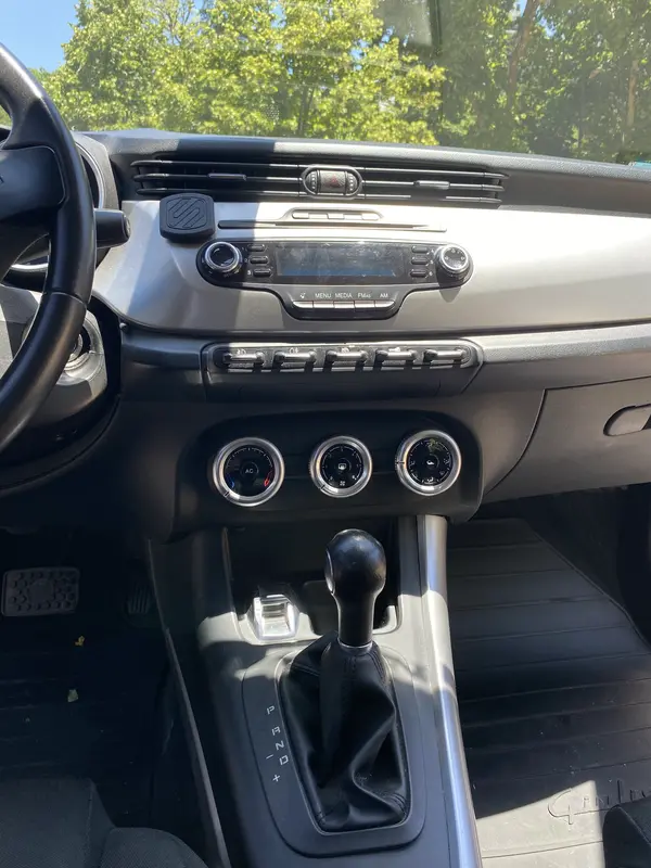 Mira esta publicación de Alfa Romeo Giulietta 2012 en Motordil