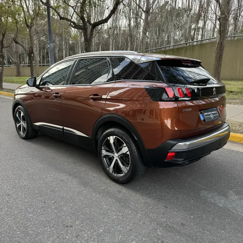 Mira esta publicación de Peugeot 3008