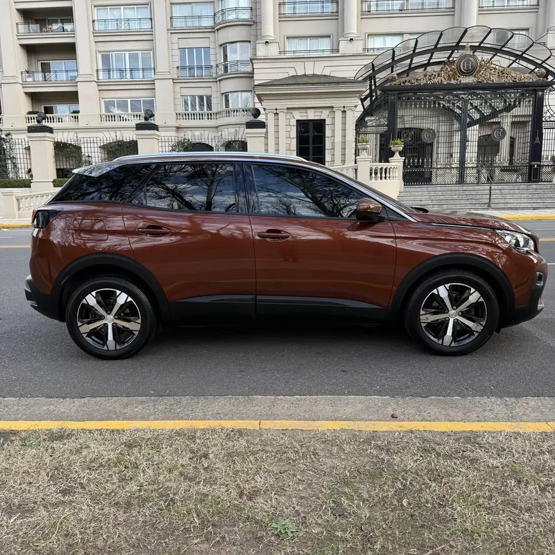 Mira esta publicación de Peugeot 3008