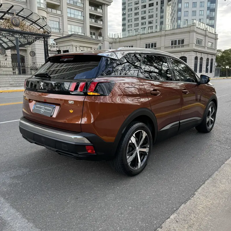 Mira esta publicación de Peugeot 3008