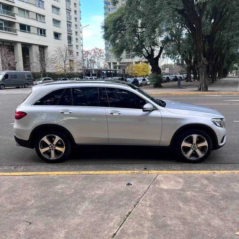 Mira esta publicación de Mercedes Benz GLC