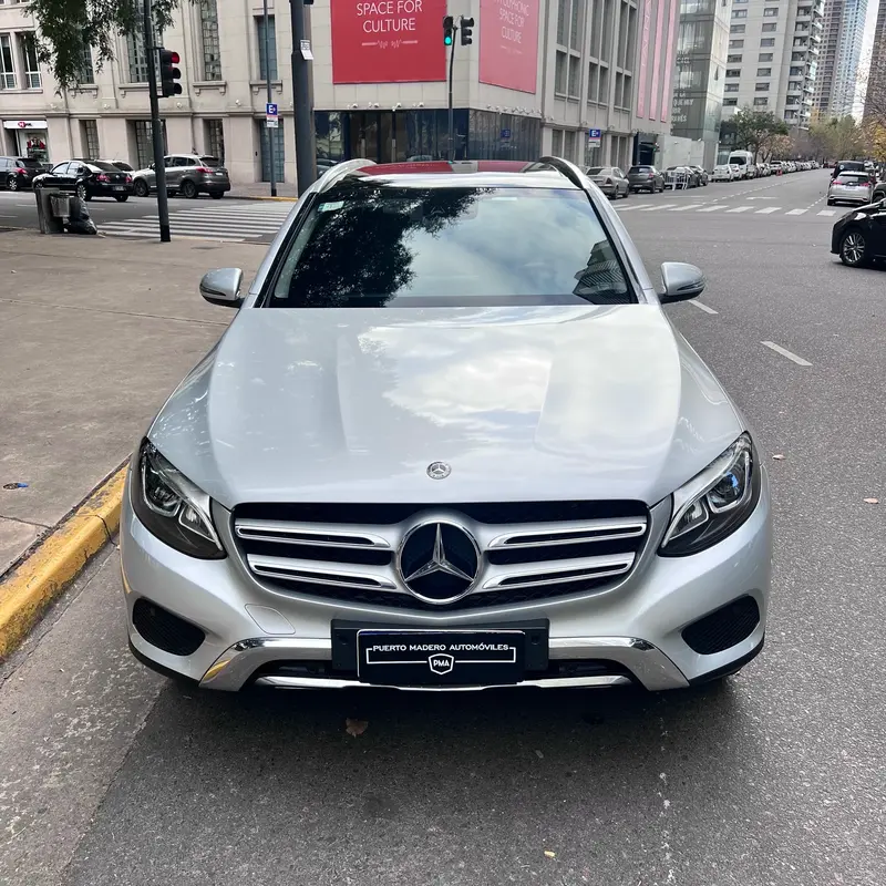 Mira esta publicación de Mercedes Benz GLC