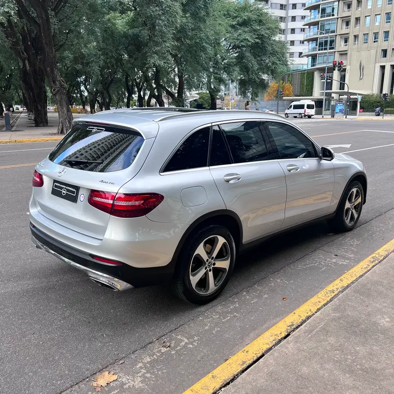 Mira esta publicación de Mercedes Benz GLC