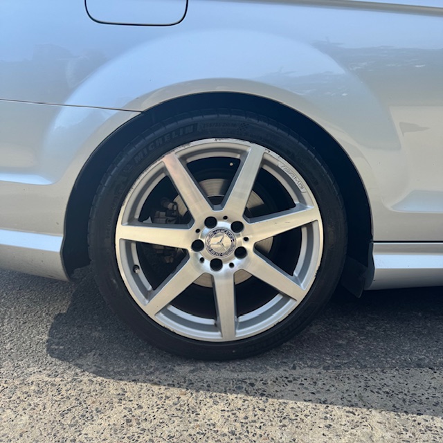 Mira esta publicación de Mercedes Benz Clase C