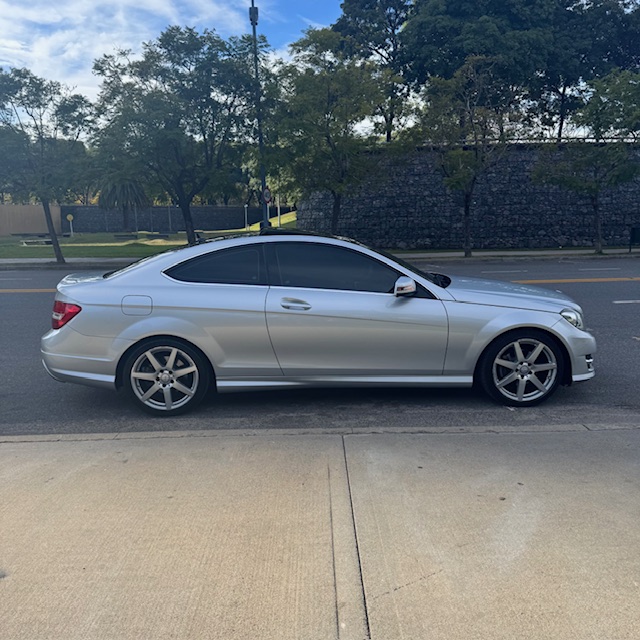 Mira esta publicación de Mercedes Benz Clase C