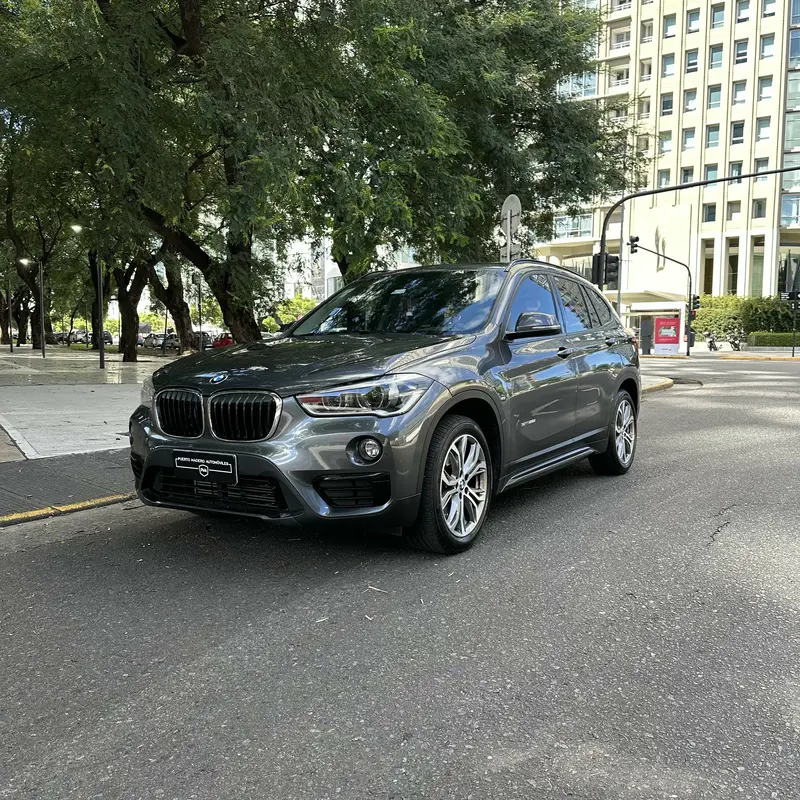 Mira esta publicación de BMW X1