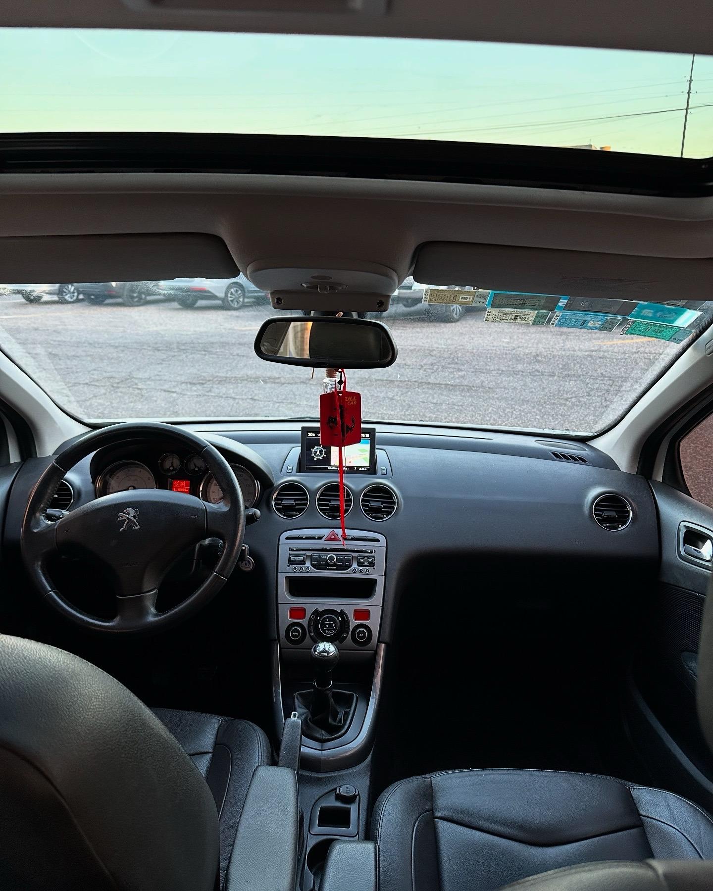 Mira esta publicación de Peugeot 408