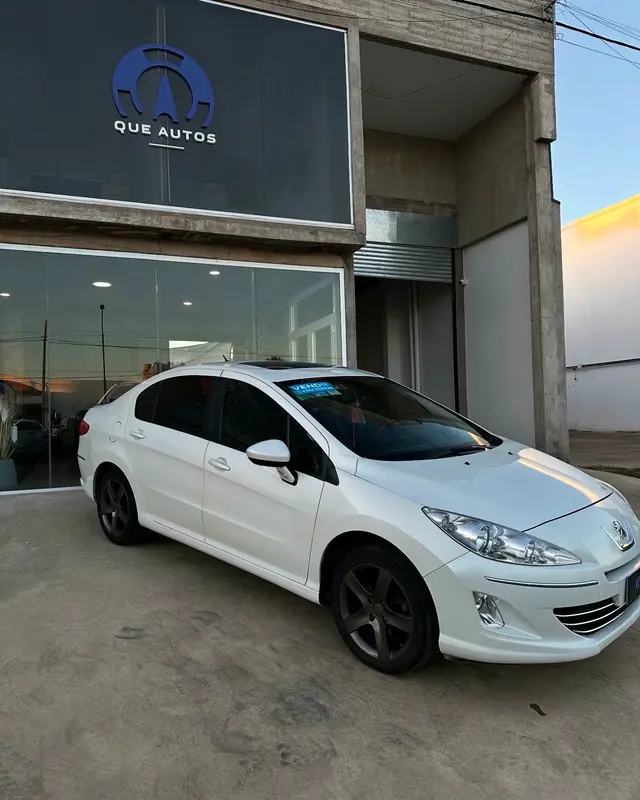 Mira esta publicación de Peugeot 408