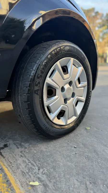 Mira esta publicación de Ford KA 2012 en Motordil
