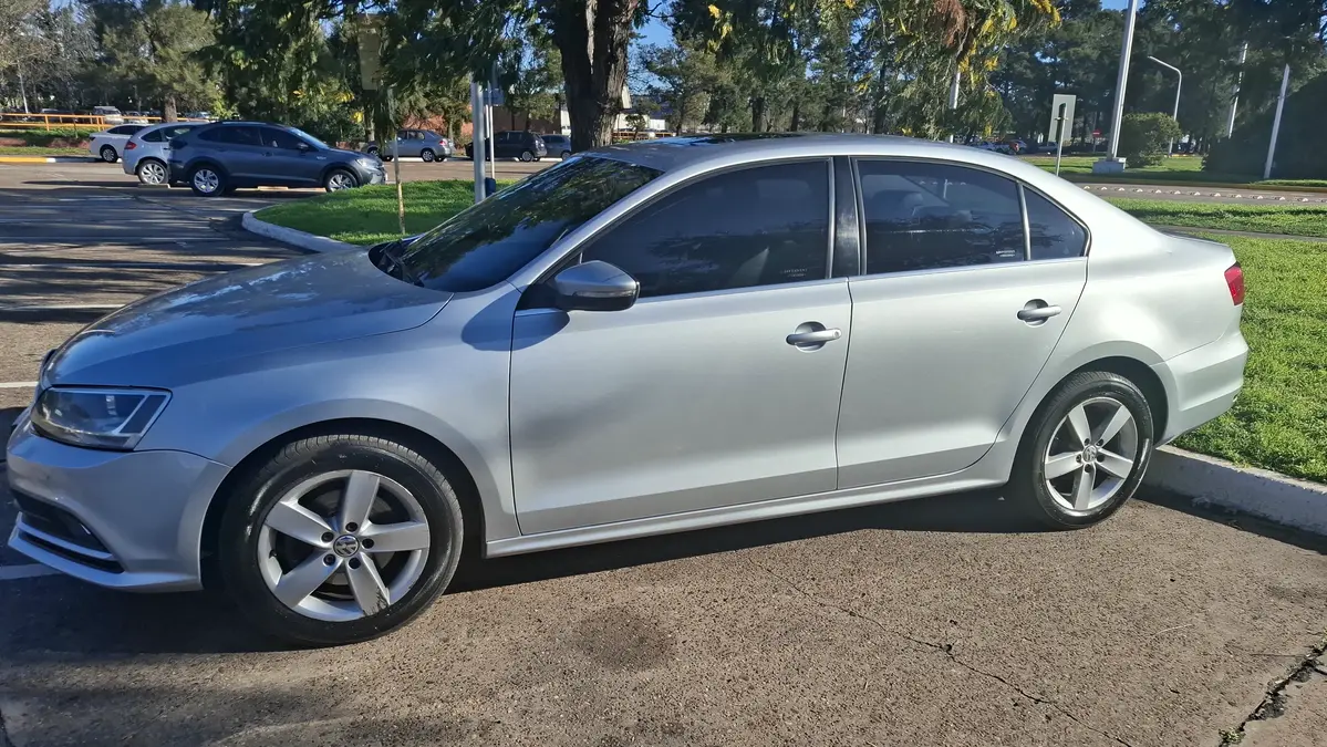 Mira esta publicación de Volkswagen Vento 2016 en Motordil