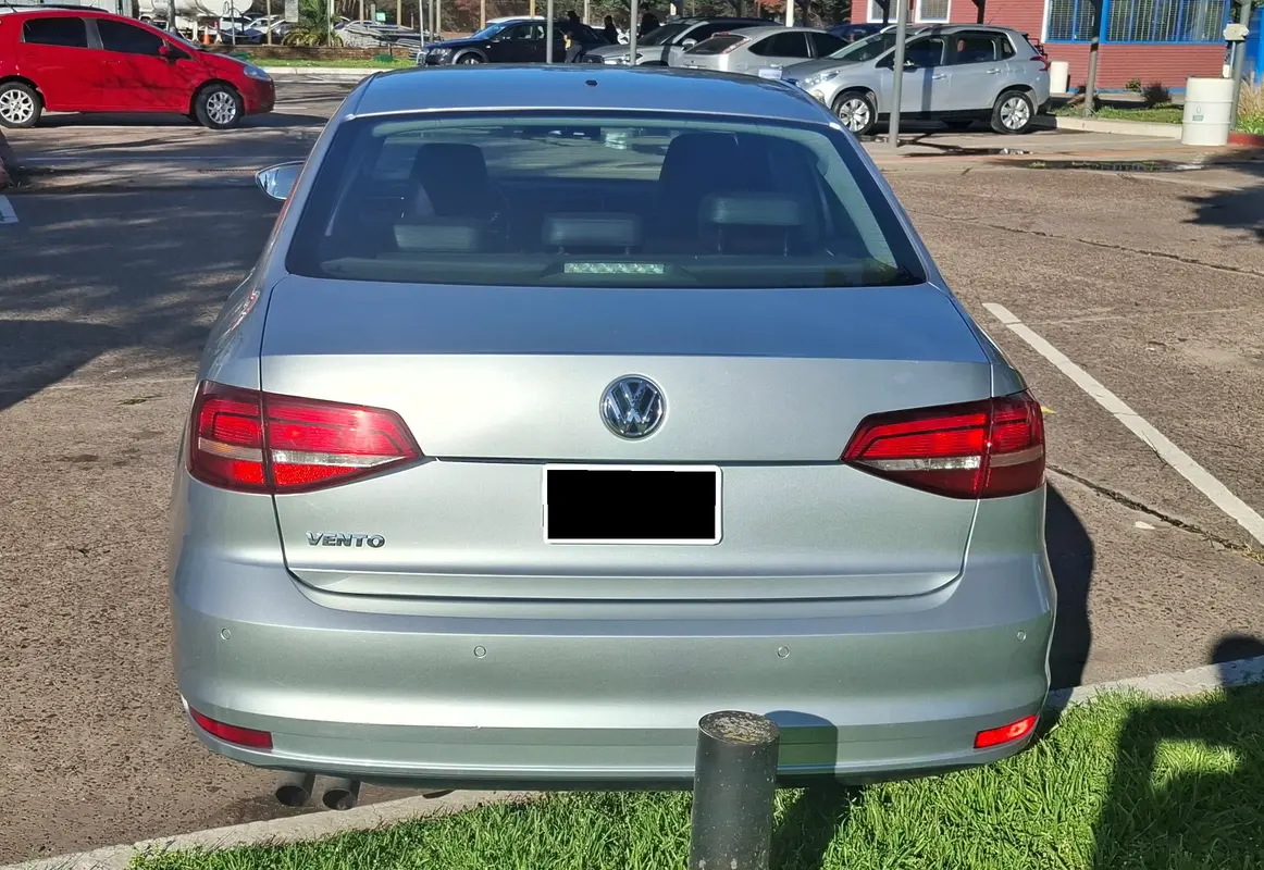 Mira esta publicación de Volkswagen Vento 2016 en Motordil