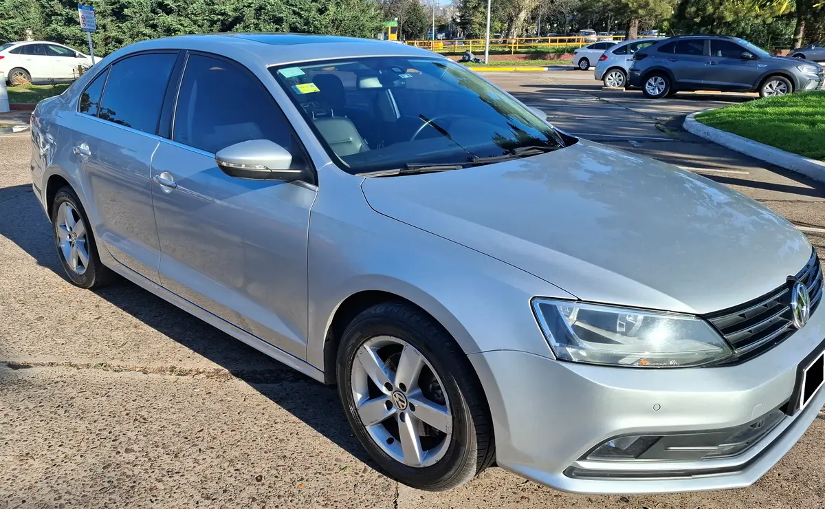 Mira esta publicación de Volkswagen Vento 2016 en Motordil