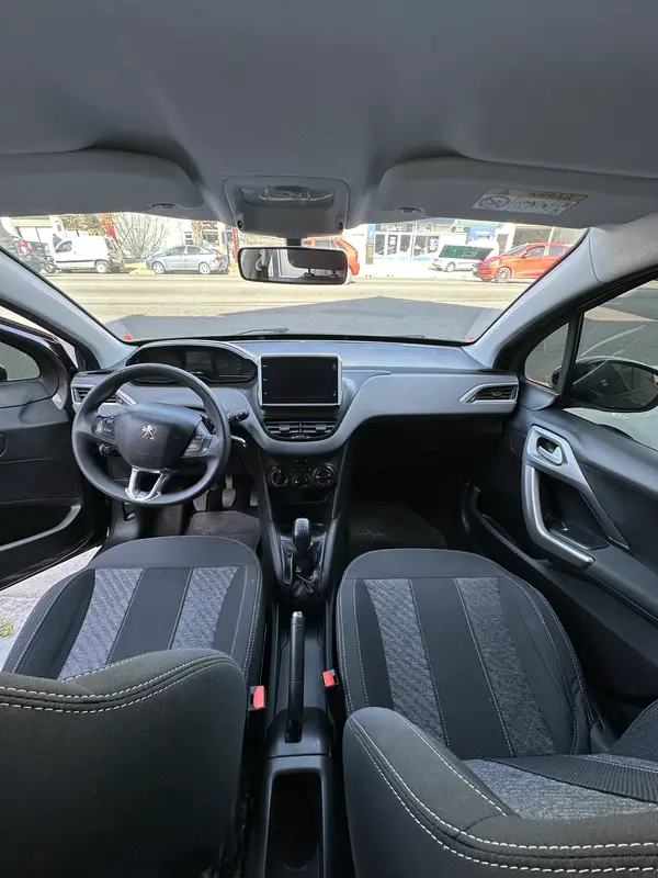 Mira esta publicación de Peugeot 208 2019 en Motordil