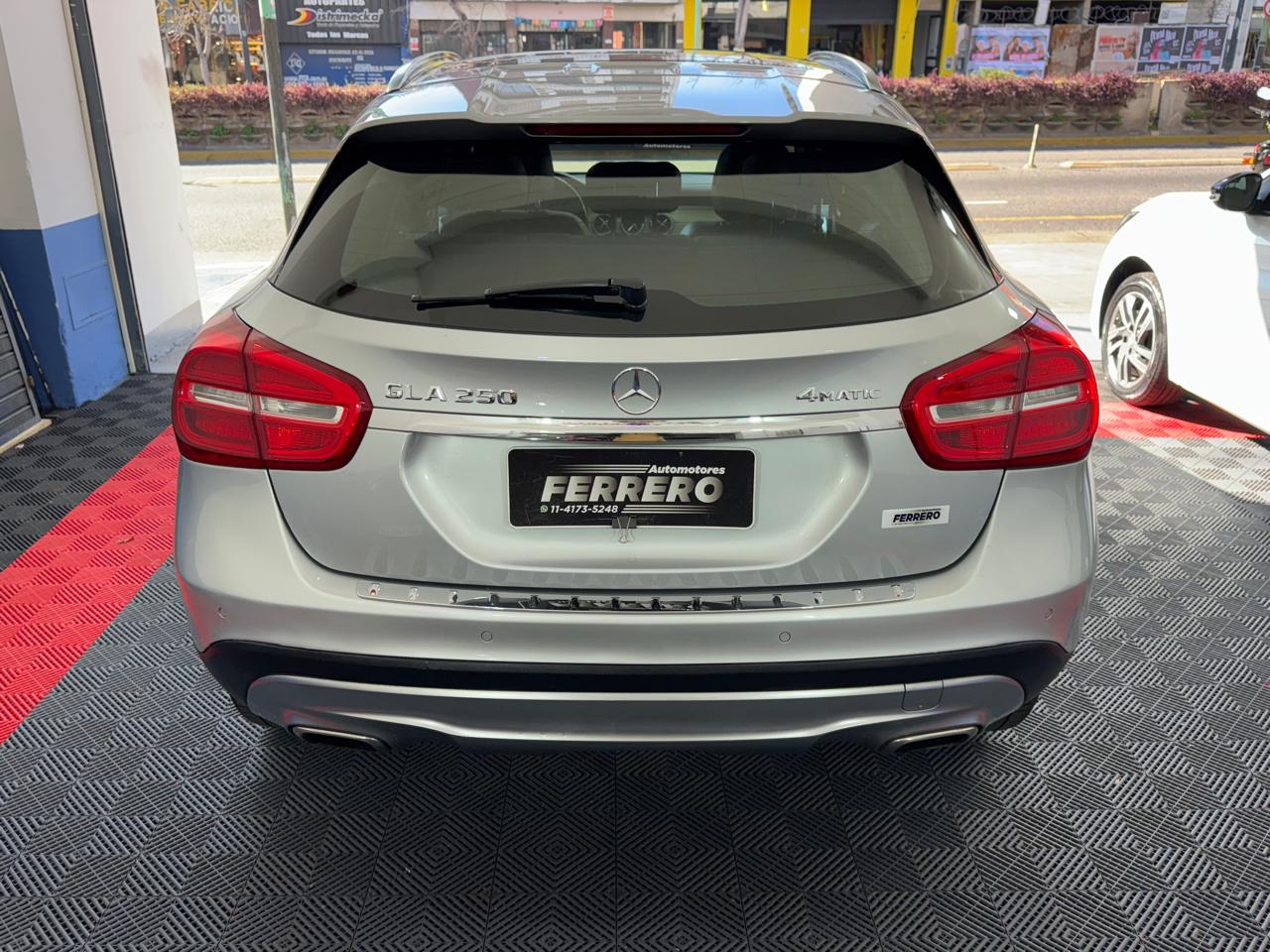 Mira esta publicación de Mercedes Benz GLA 2015 en Motordil