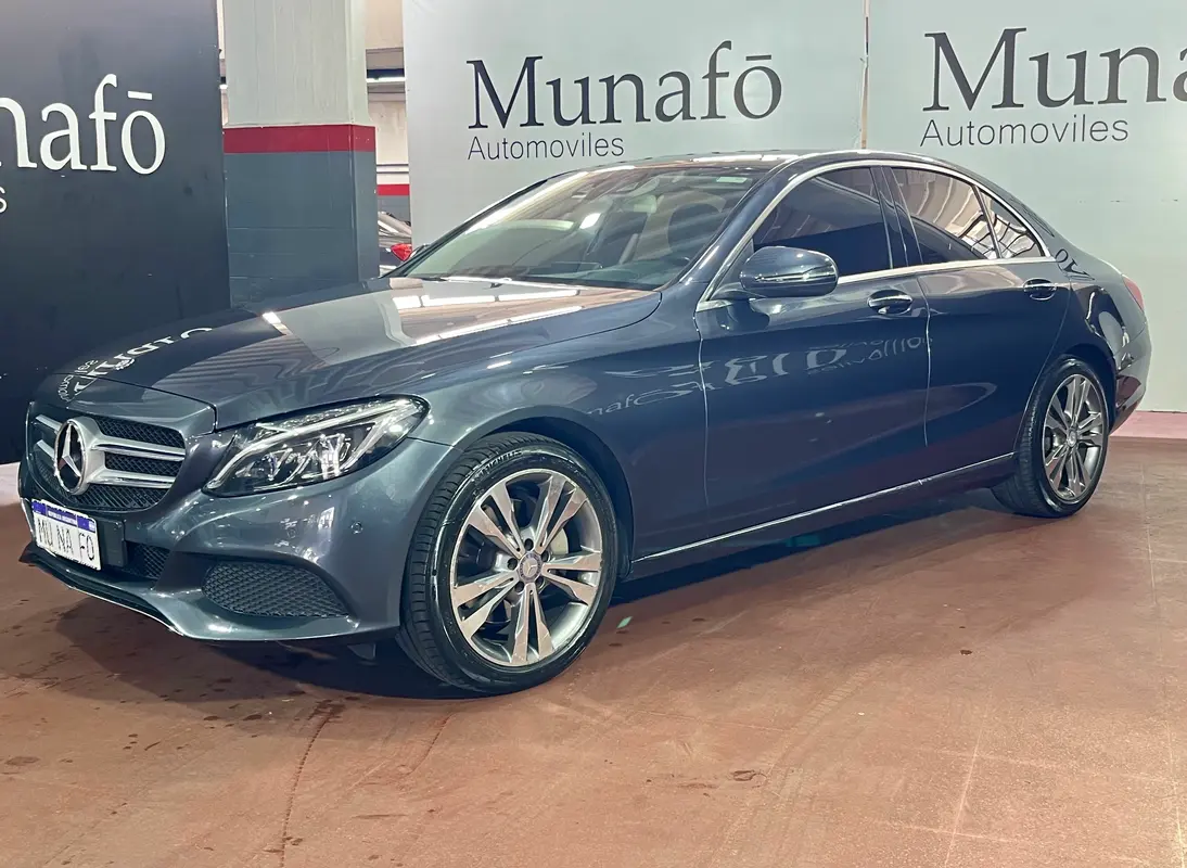 Mira esta publicación de Mercedes Benz Clase C