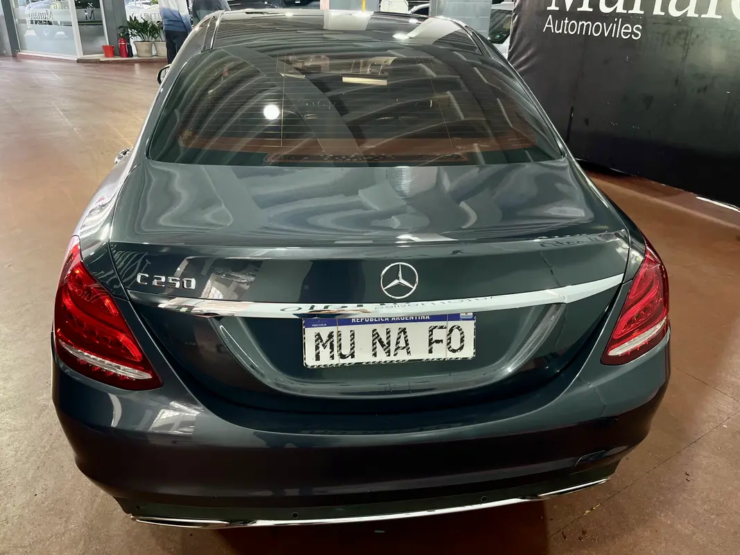 Mira esta publicación de Mercedes Benz Clase C