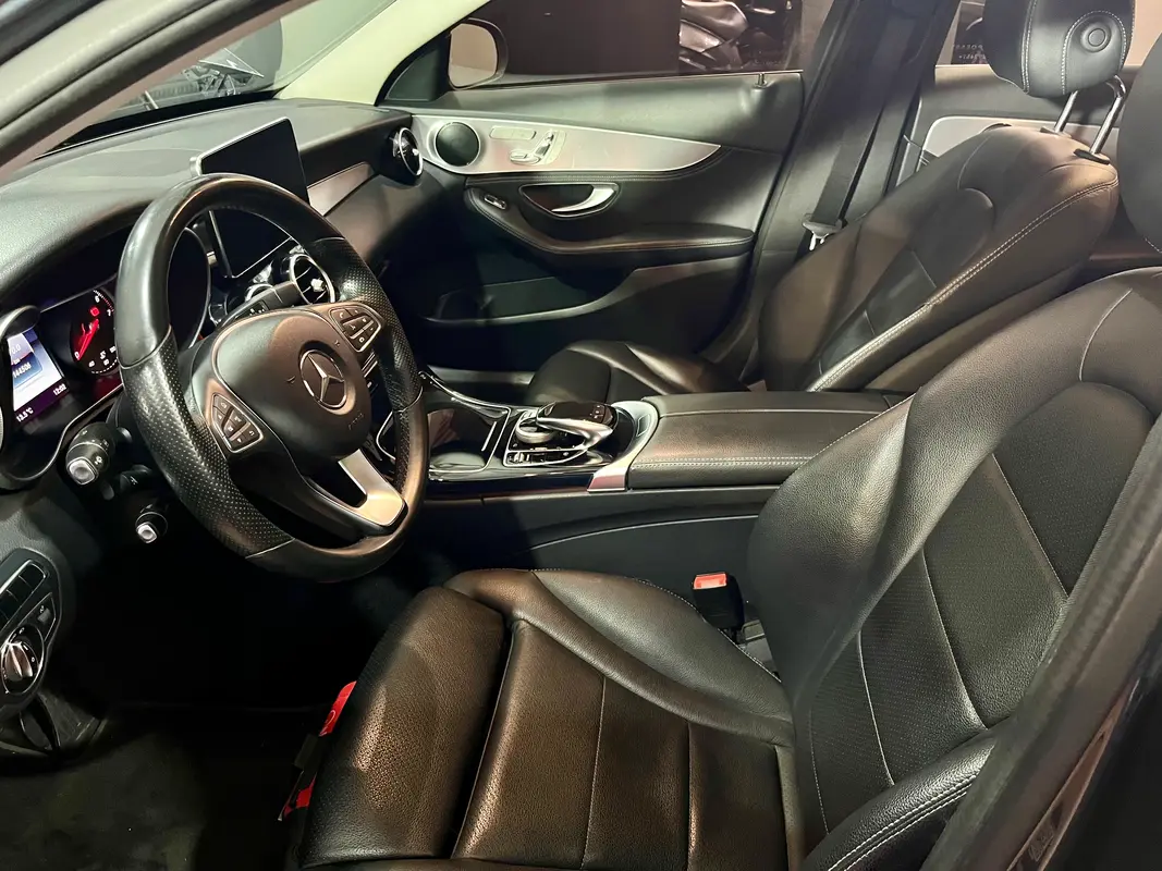 Mira esta publicación de Mercedes Benz Clase C
