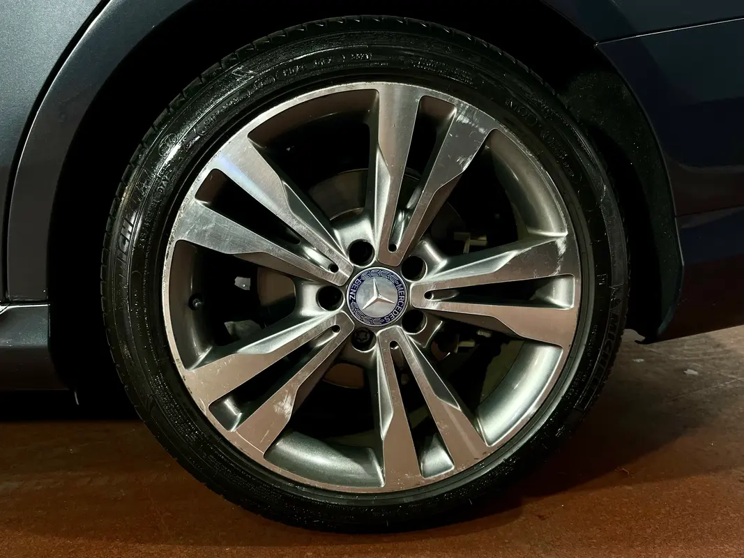 Mira esta publicación de Mercedes Benz Clase C