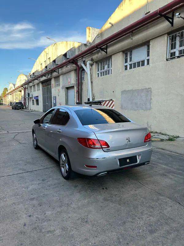 Mira esta publicación de Peugeot 408