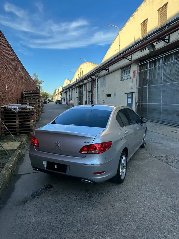 Mira esta publicación de Peugeot 408