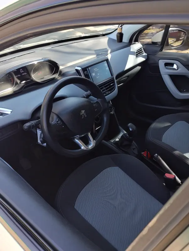 Mira esta publicación de Peugeot 208
