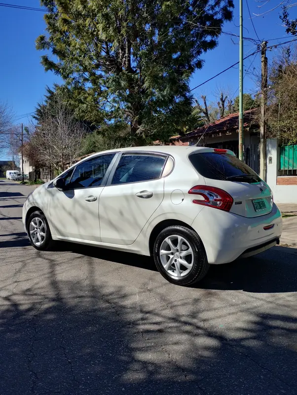 Mira esta publicación de Peugeot 208