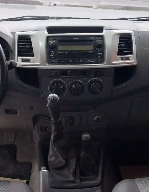 Mira esta publicación de Toyota Hilux 2013 en Motordil