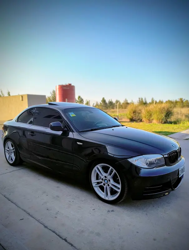 Mira esta publicación de BMW Serie 1 2013 en Motordil