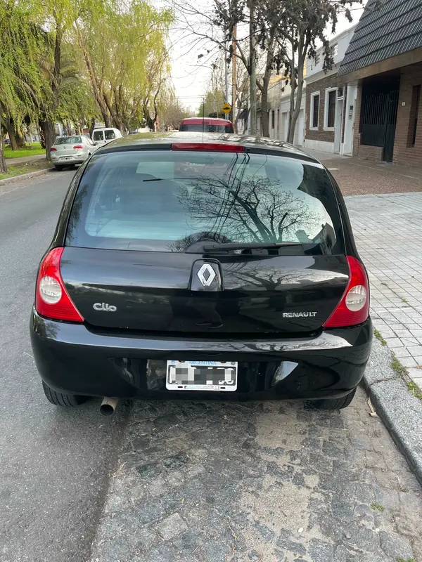 Mira esta publicación de Renault Clio 2 2013 en Motordil