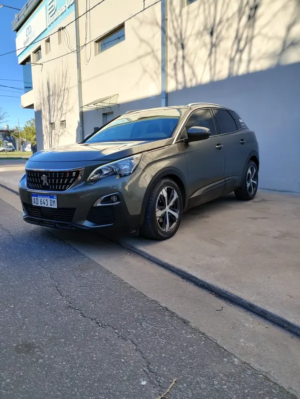 Mira esta publicación de Peugeot 3008