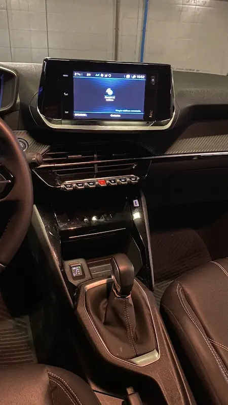 Mira esta publicación de Peugeot 208