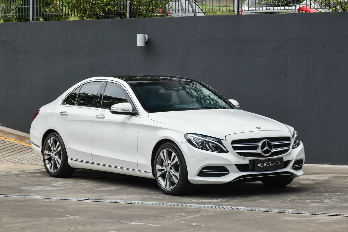 Mira esta publicación de Mercedes Benz Clase C 2015 en Motordil