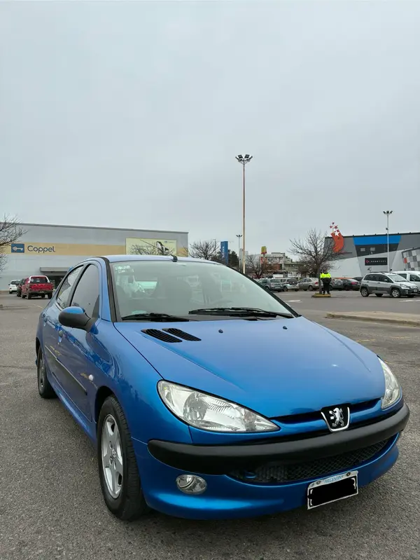 Mira esta publicación de Peugeot 206 2005 en Motordil