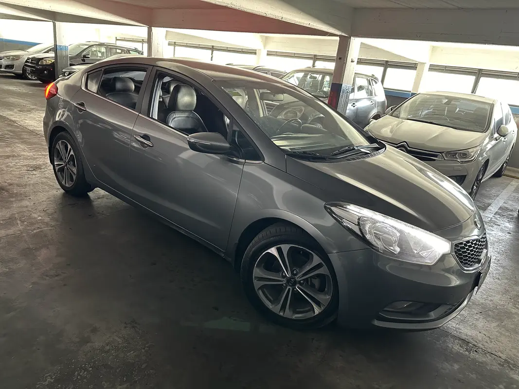 Mira esta publicación de KIA Cerato 2016 en Motordil
