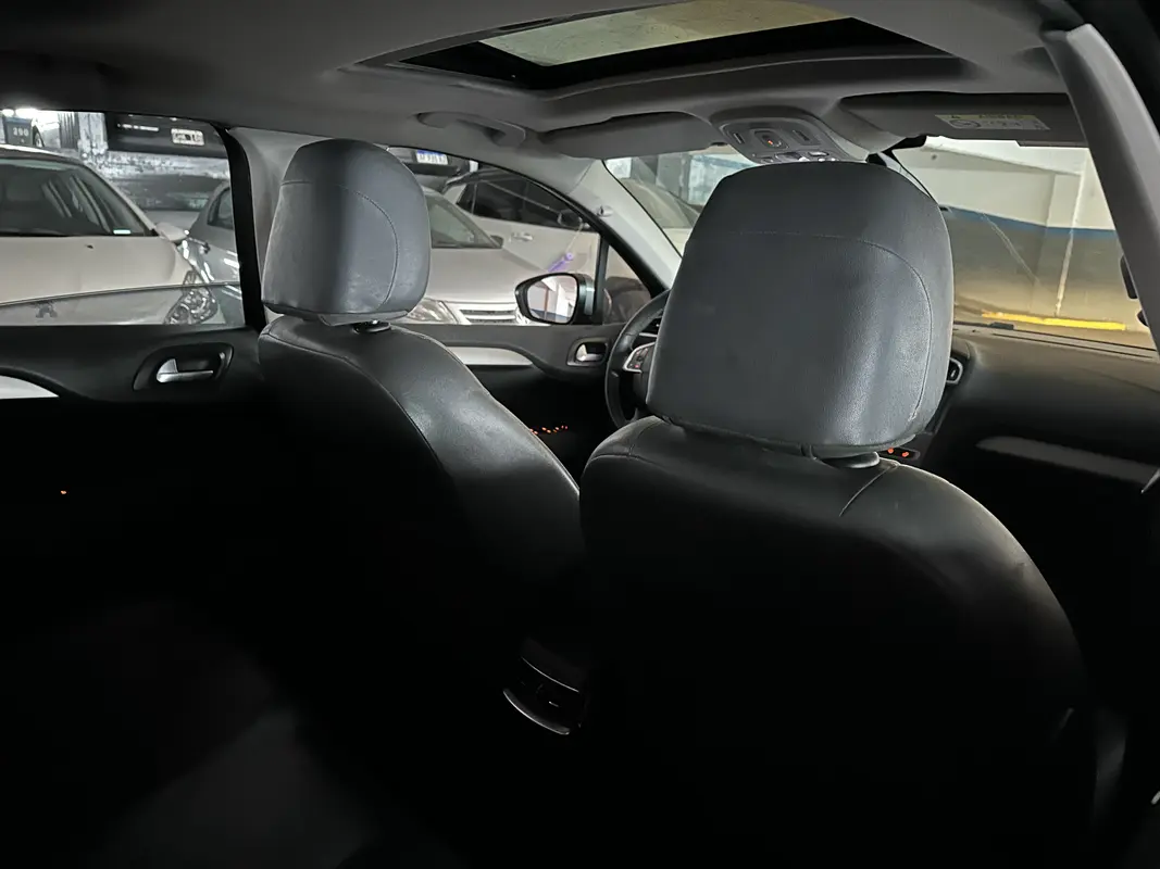 Mira esta publicación de Citroen C 4 Lounge 2016 en Motordil