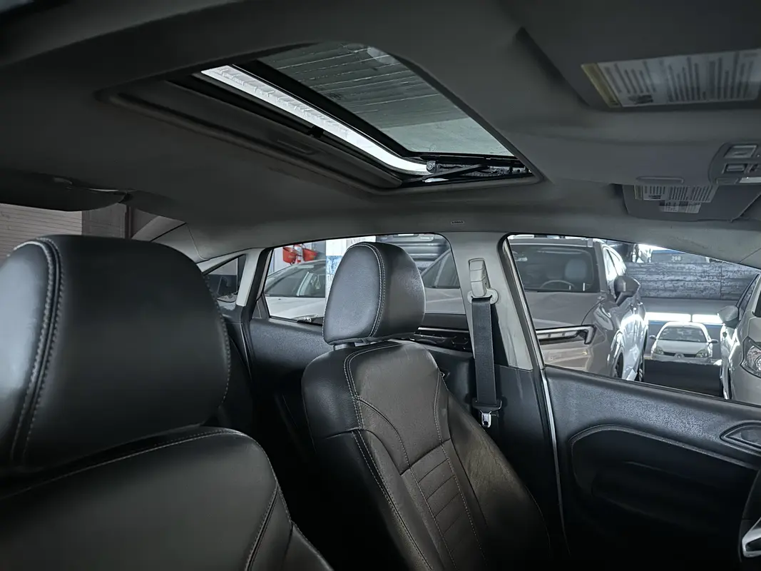Mira esta publicación de Ford Fiesta 2015 en Motordil