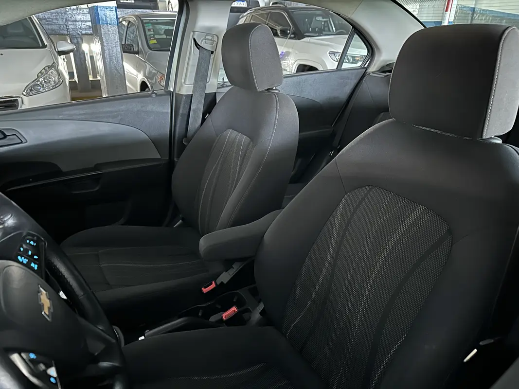 Mira esta publicación de Chevrolet Sonic 2014 en Motordil