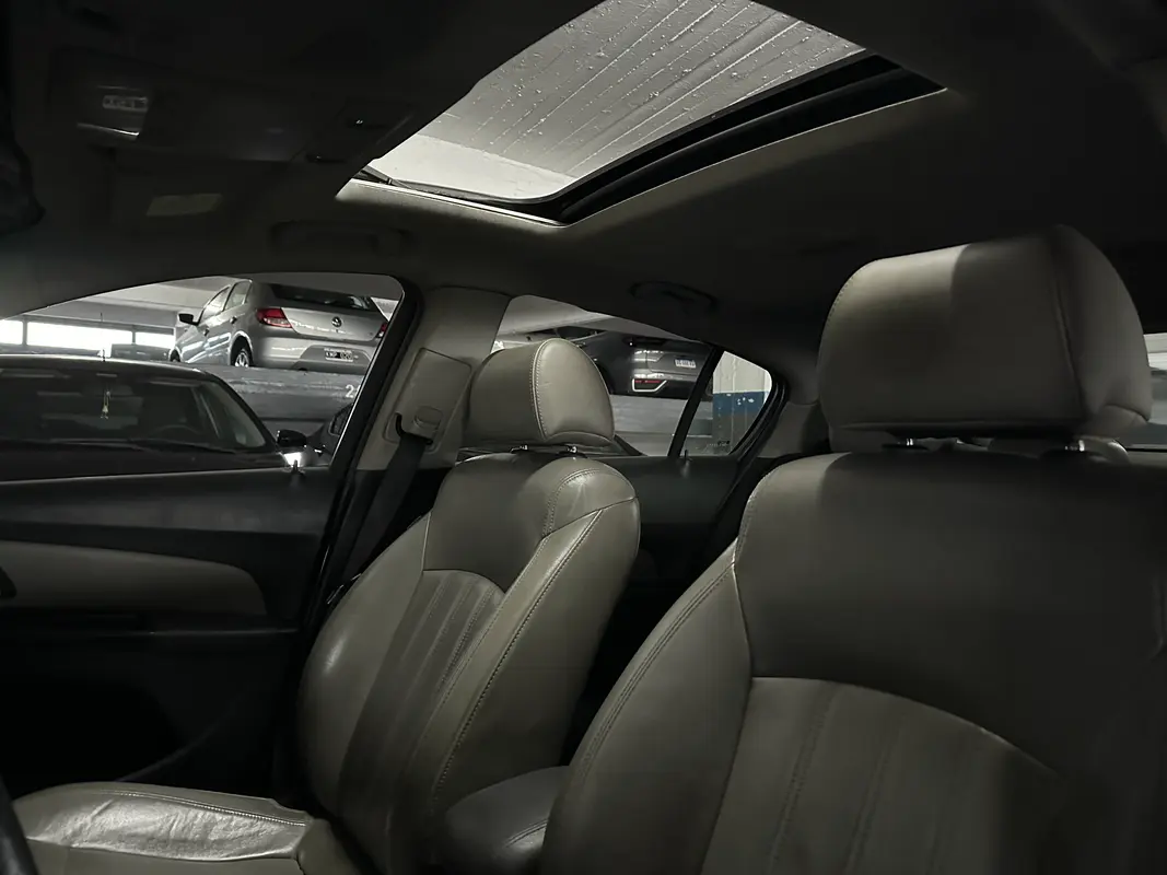 Mira esta publicación de Chevrolet Cruze 2012 en Motordil