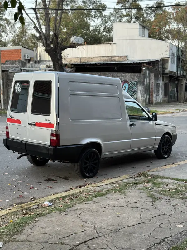 Mira esta publicación de Fiat Fiorino 2009 en Motordil