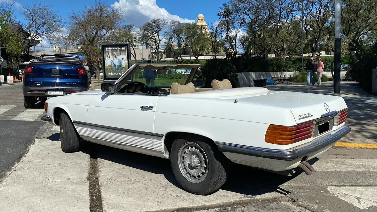 Mira esta publicación de Mercedes Benz SL 1978 en Motordil