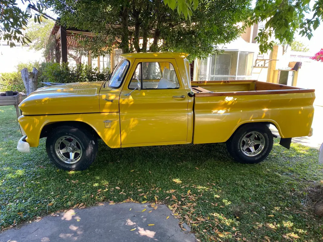 Mira esta publicación de Chevrolet C10 1964 en Motordil
