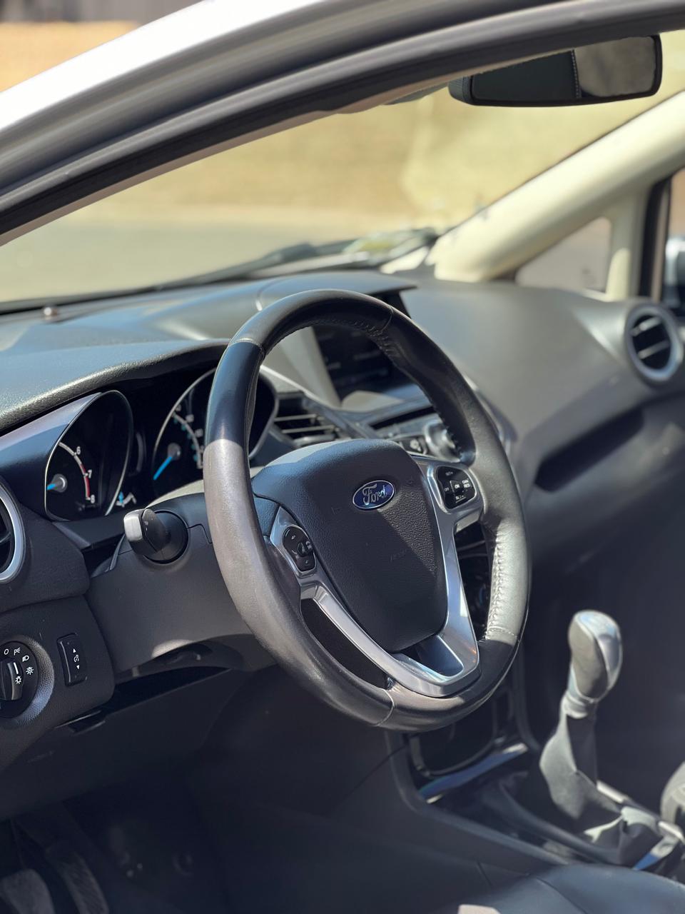 Mira esta publicación de Ford Fiesta 2013 en Motordil