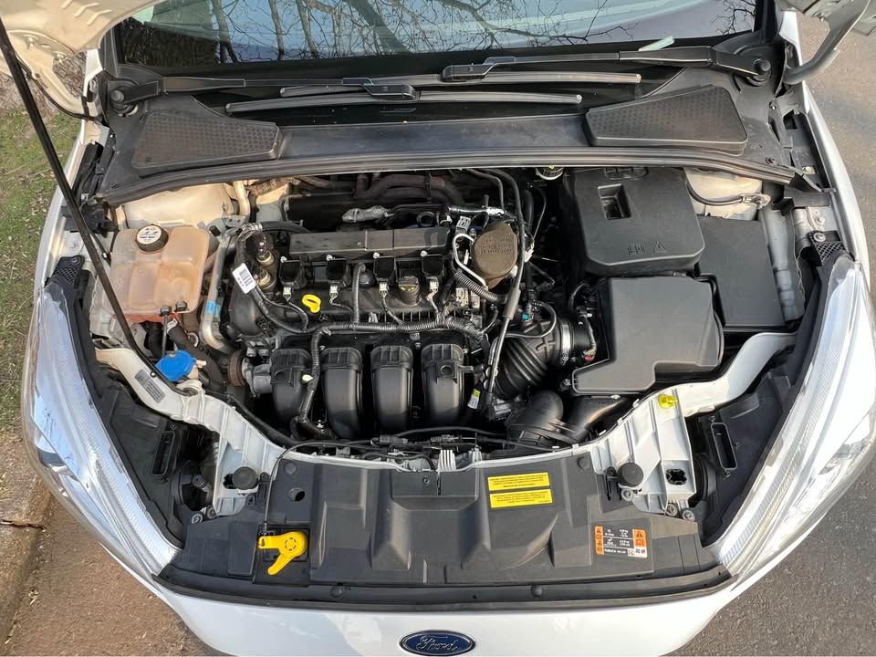 Mira esta publicación de Ford Focus 2015 en Motordil