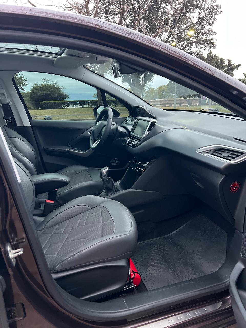 Mirá esta publicación de Peugeot 208
