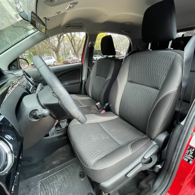 Mira esta publicación de Toyota Etios 2019 en Motordil