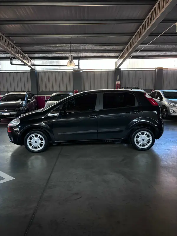 Mira esta publicación de Fiat Punto 2010 en Motordil