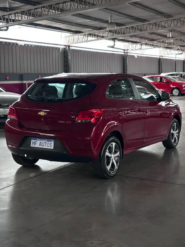 Mira esta publicación de Chevrolet Onix 2017 en Motordil