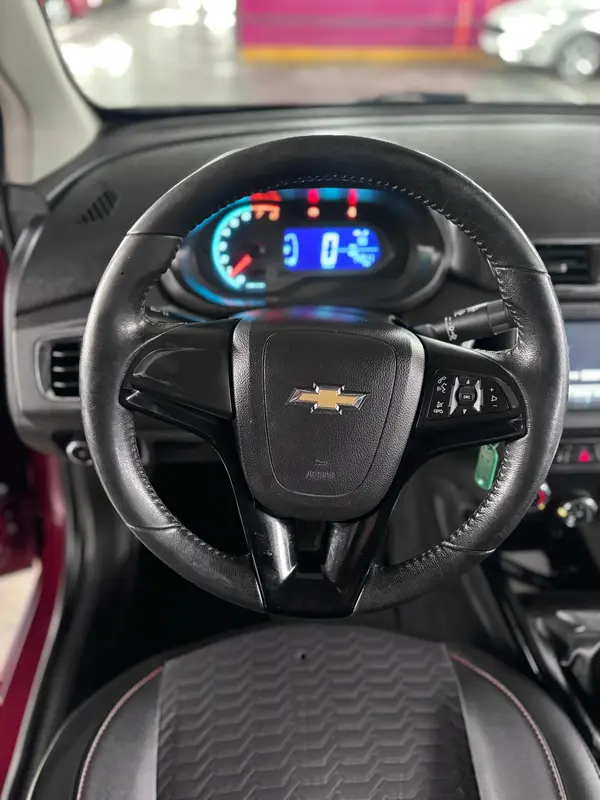 Mira esta publicación de Chevrolet Onix 2017 en Motordil