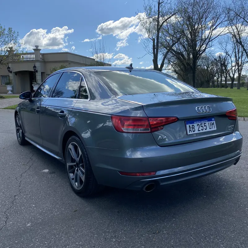 Mira esta publicación de Audi A4 2017 en Motordil